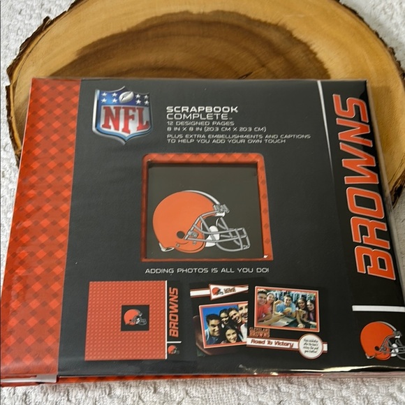 NFL Browns Scrapbook Complete Set new - Picture 1 of 7